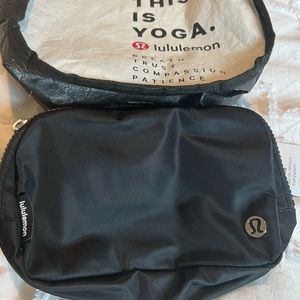 LULULEMON Everywhere Belt Bag in Black🖤